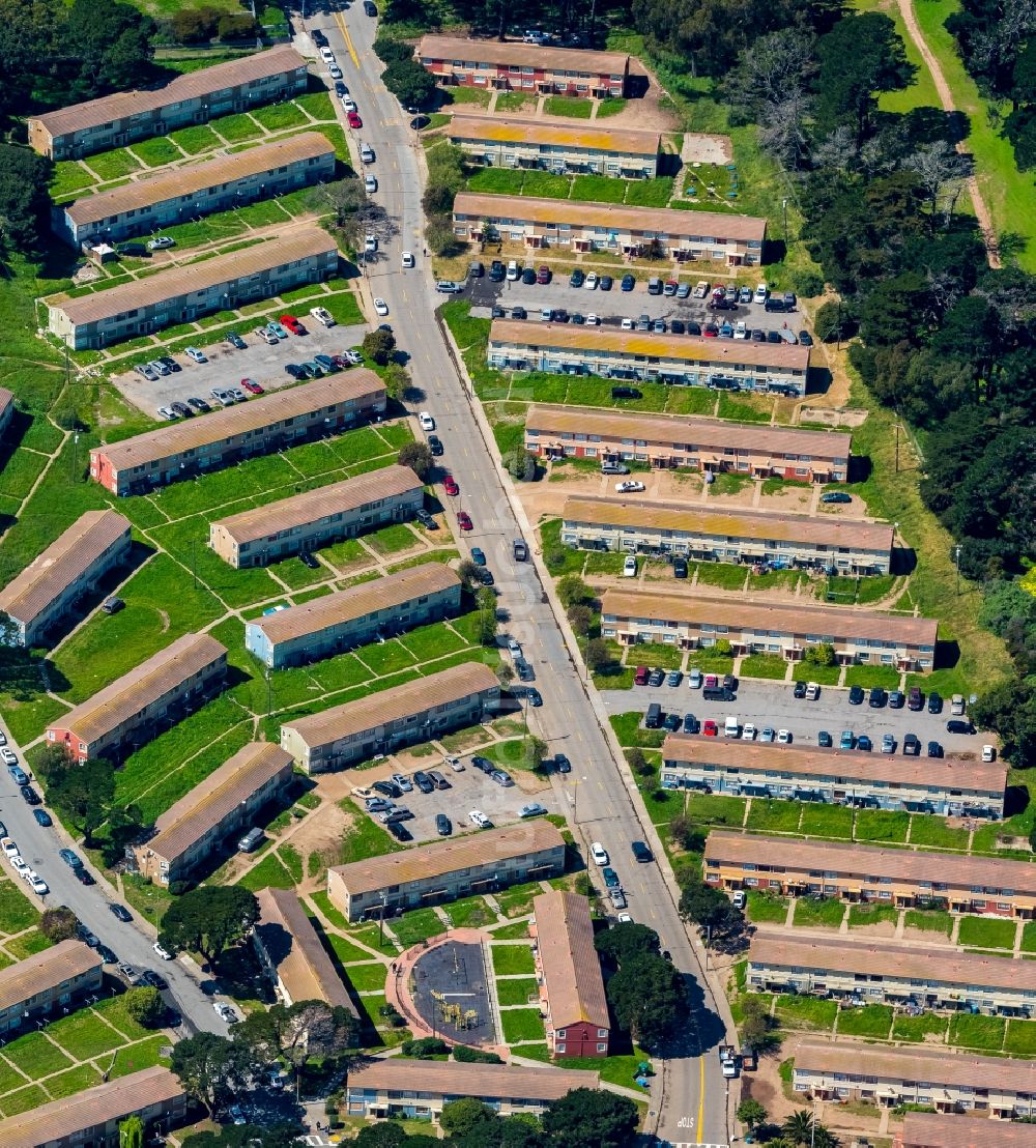 Luftbild South San Francisco - Wohngebiet einer Reihenhaus- Siedlung in South San Francisco in Kalifornien, USA