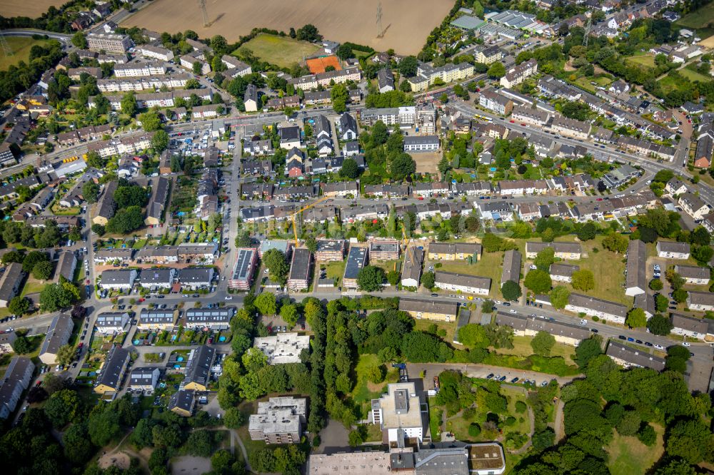 Stadtbezirke IV aus der Vogelperspektive: Wohngebiet einer Reihenhaus- Siedlung in Stadtbezirke IV im Bundesland Nordrhein-Westfalen, Deutschland