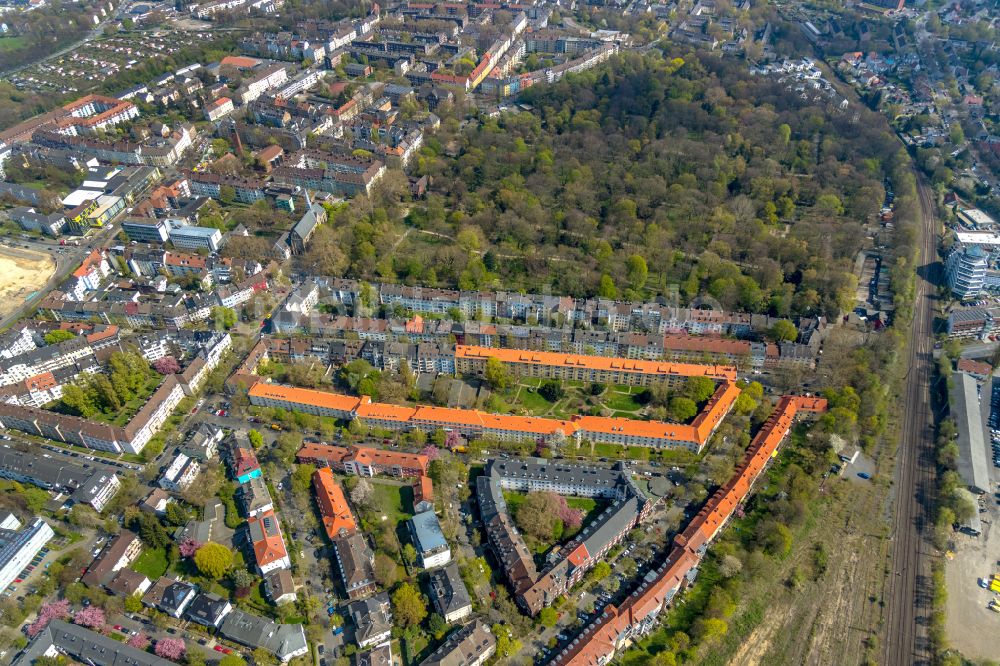 Luftaufnahme Westfalendamm-Nord - Wohngebiet einer Reihenhaus- Siedlung in Westfalendamm-Nord im Bundesland Nordrhein-Westfalen, Deutschland