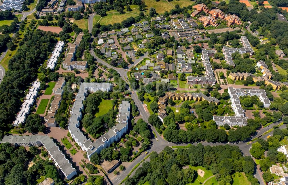 Luftaufnahme Dorsten - Wohngebiet einer Reihenhaus- Siedlung Wittenberger Damm in Dorsten im Bundesland Nordrhein-Westfalen