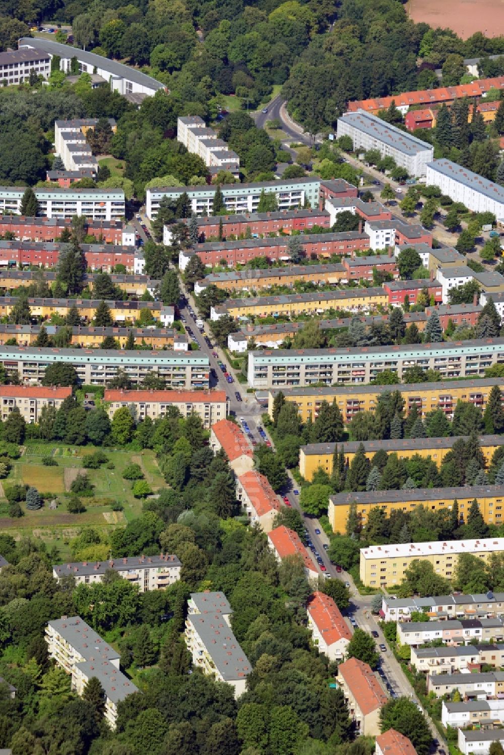 Luftbild Berlin - Wohngebiet / Residential area in Berlin-Britz