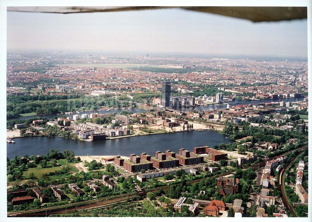 Berlin - Lichtenberg von oben - Wohngebiet an der Rummelsburger Bucht in Berlin - Lichtenberg.