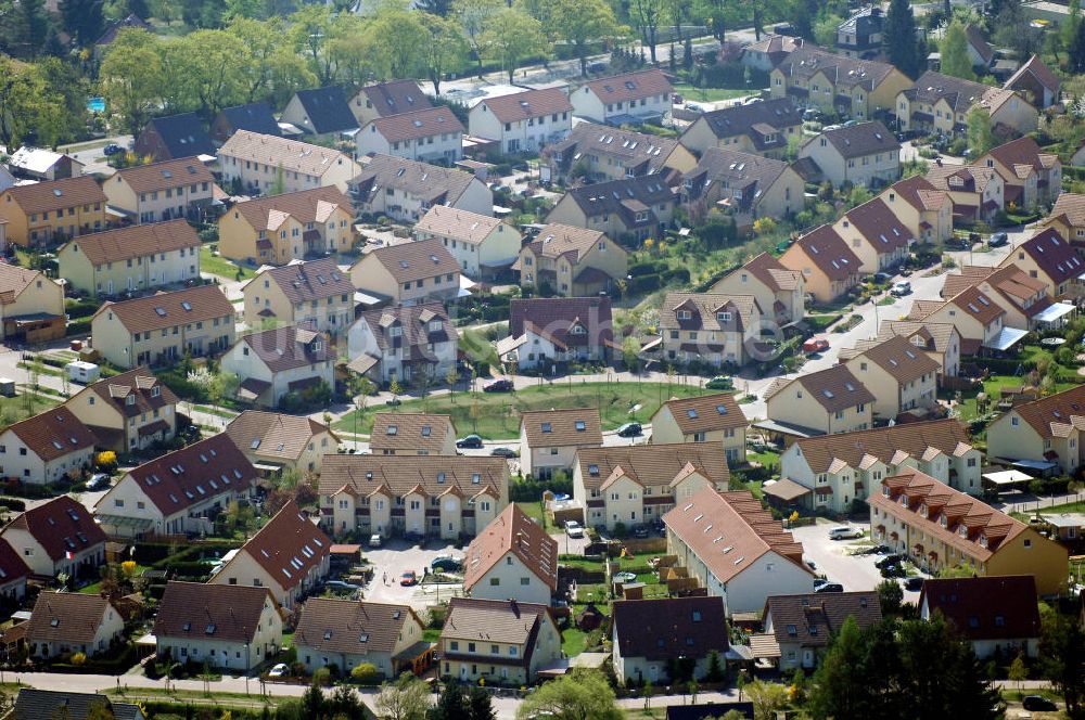 SCHILDOW von oben - Wohngebiet Schildower Pfaffenwald der Schildow Wohnungsbau GmbH & Co KG