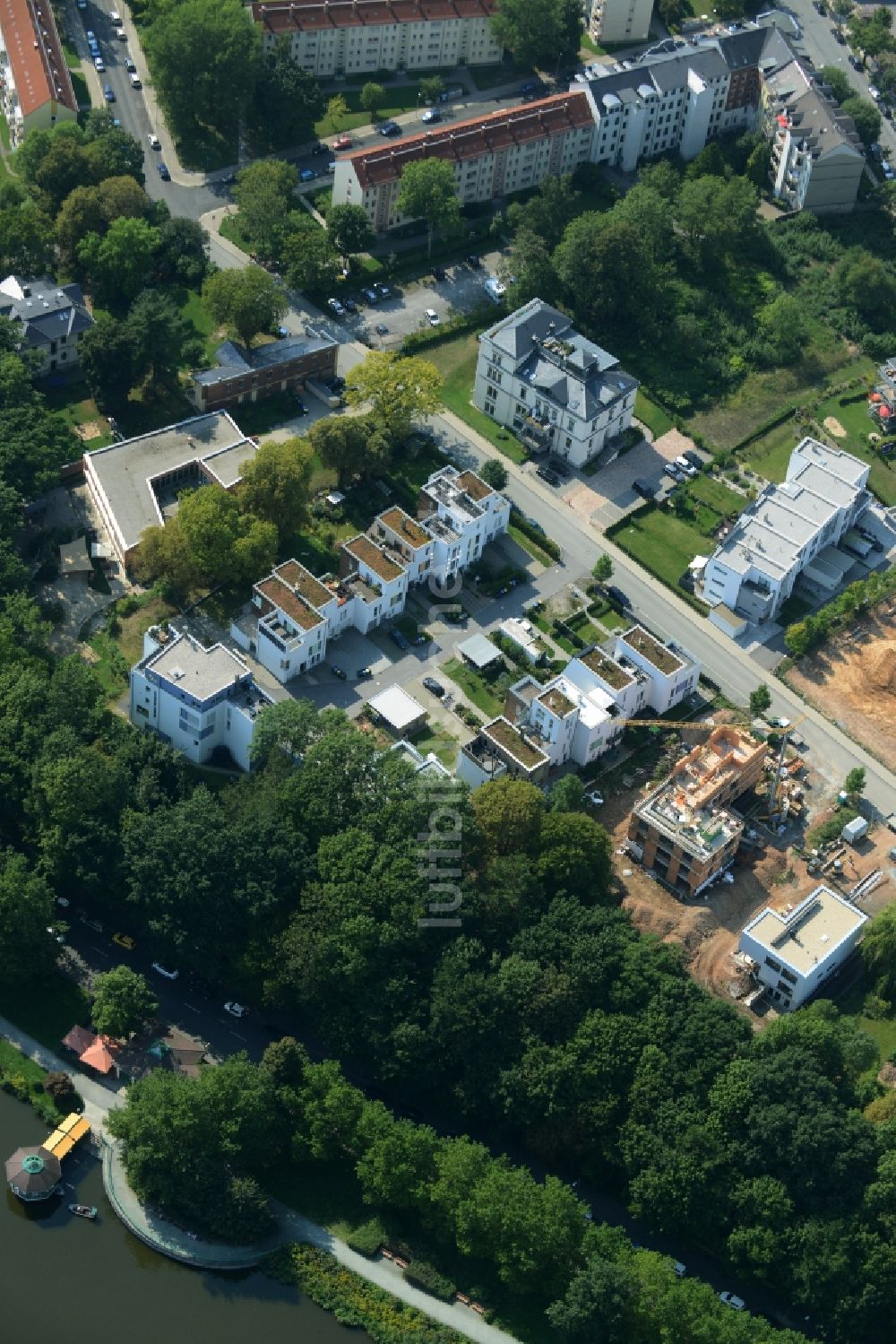 Chemnitz aus der Vogelperspektive: Wohngebiet Am Schloßteich der Einfamilienhaus- Siedlung Salzstraße - Abteiweg in Chemnitz im Bundesland Sachsen