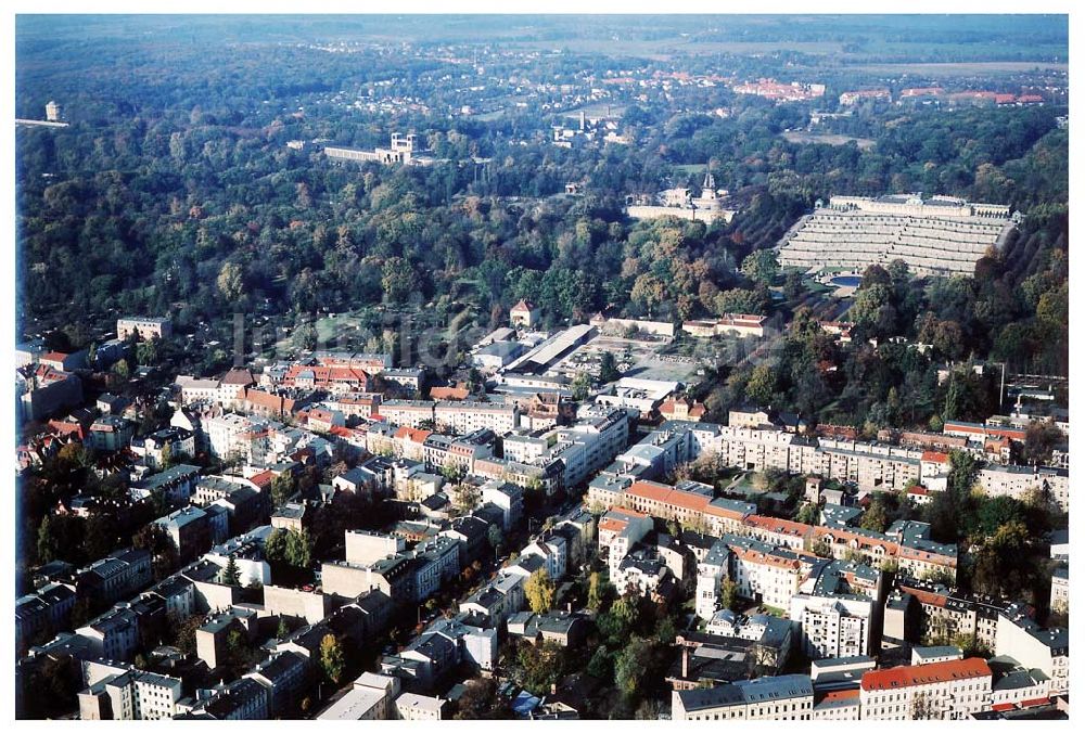 Potsdam von oben - Wohngebiet an der Sellostraße 23 a, am Fuße des Parkes Sanssouci in Potsdam