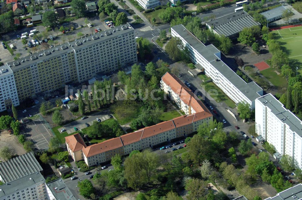 Berlin aus der Vogelperspektive: Wohngebiet an der Storkower Strasse, Alfred-Jung-Strasse und Paul-Junius-Strasse in Berlin-Lichtenberg