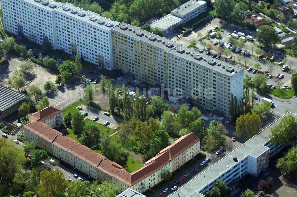 Berlin aus der Vogelperspektive: Wohngebiet an der Storkower Strasse, Alfred-Jung-Strasse und Paul-Junius-Strasse in Berlin-Lichtenberg