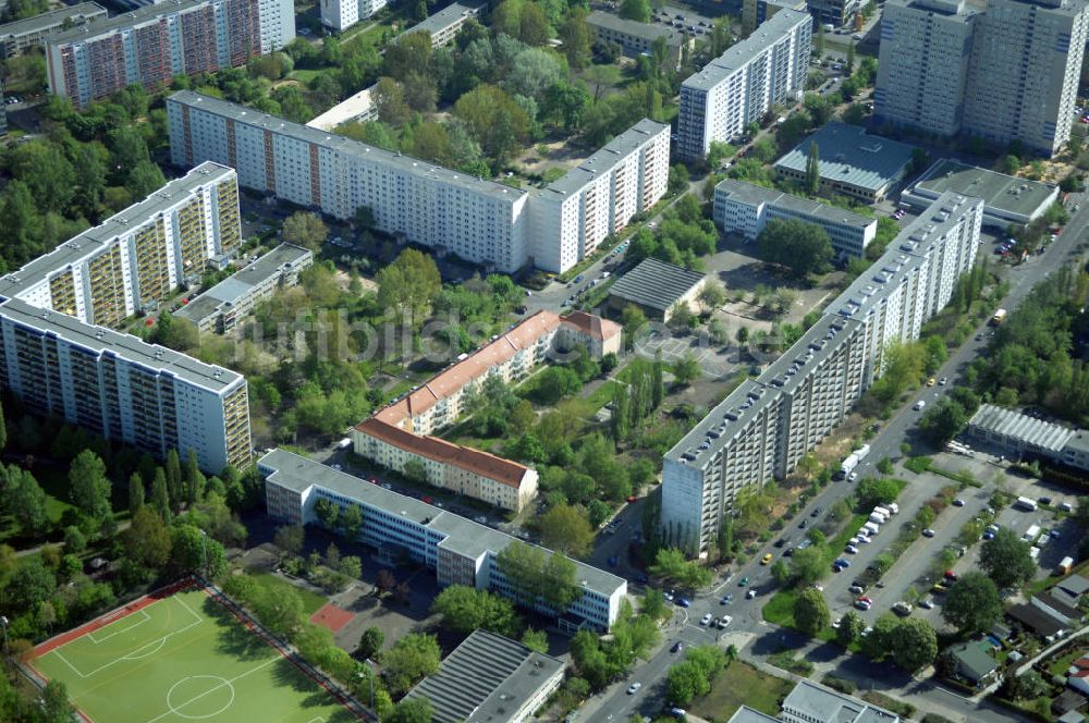 Luftaufnahme Berlin - Wohngebiet an der Storkower Strasse, Alfred-Jung-Strasse und Paul-Junius-Strasse in Berlin-Lichtenberg