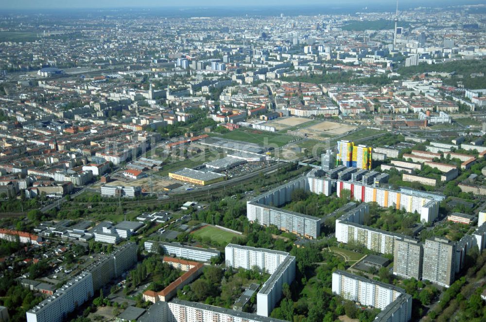 Luftaufnahme Berlin - Wohngebiet an der Storkower Strasse, Alfred-Jung-Strasse und Paul-Junius-Strasse in Berlin-Lichtenberg