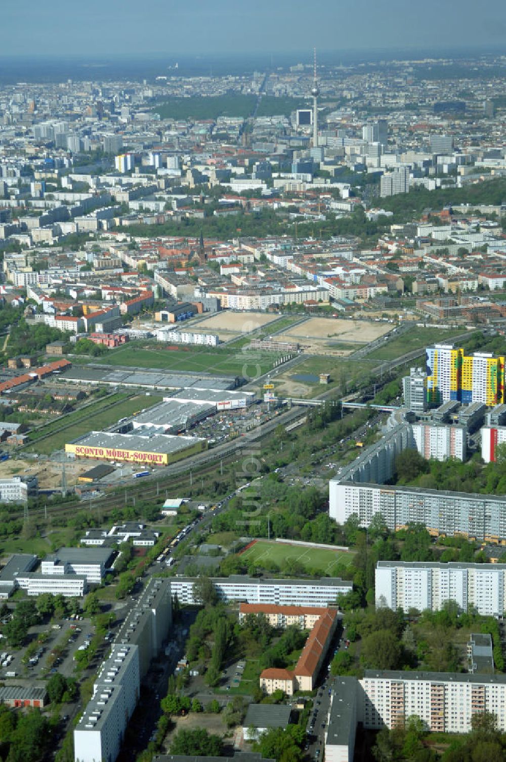 Luftaufnahme Berlin - Wohngebiet an der Storkower Strasse, Alfred-Jung-Strasse und Paul-Junius-Strasse in Berlin-Lichtenberg