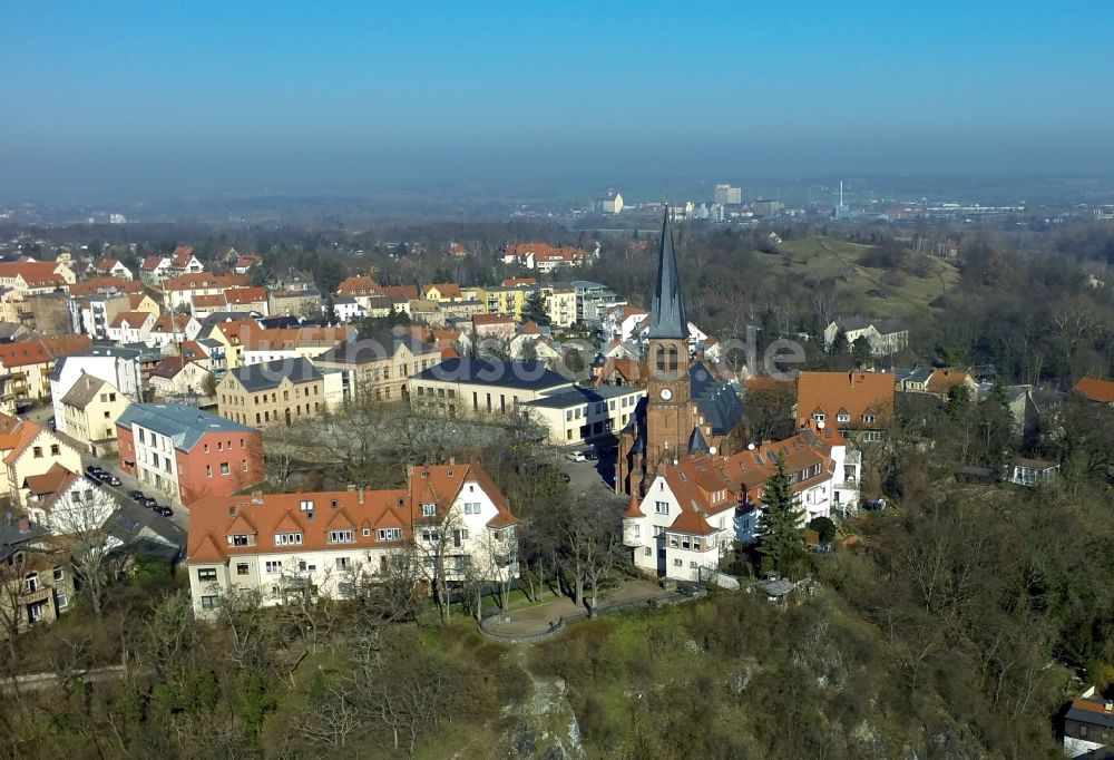 Halle / Saale aus der Vogelperspektive: Wohngebiet an der Talstraße entlang der Ufer der Saale im Stadtteil Kröllwitz in Halle (Saale) im Bundesland Sachsen-Anhalt