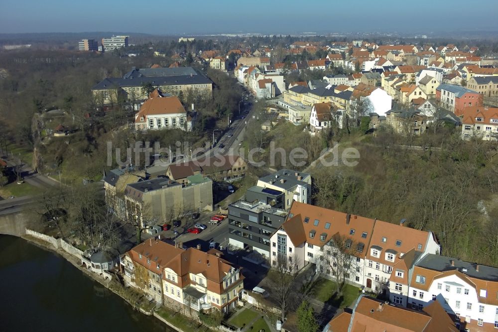 Halle / Saale von oben - Wohngebiet an der Talstraße entlang der Ufer der Saale im Stadtteil Kröllwitz in Halle (Saale) im Bundesland Sachsen-Anhalt