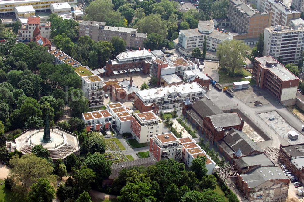 Luftaufnahme Berlin - Wohngebiet Viktoria Quartier am Viktoria Park in Berlin- Kreuzberg