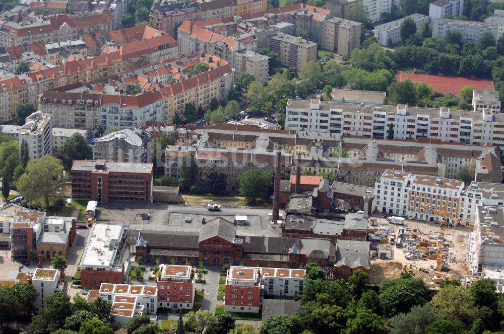 Berlin von oben - Wohngebiet Viktoria Quartier am Viktoria Park in Berlin- Kreuzberg