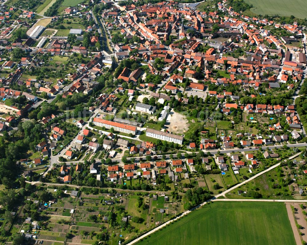 Luftbild Derenburg - Wohngebiet am Waldrand in Derenburg im Bundesland Sachsen-Anhalt, Deutschland