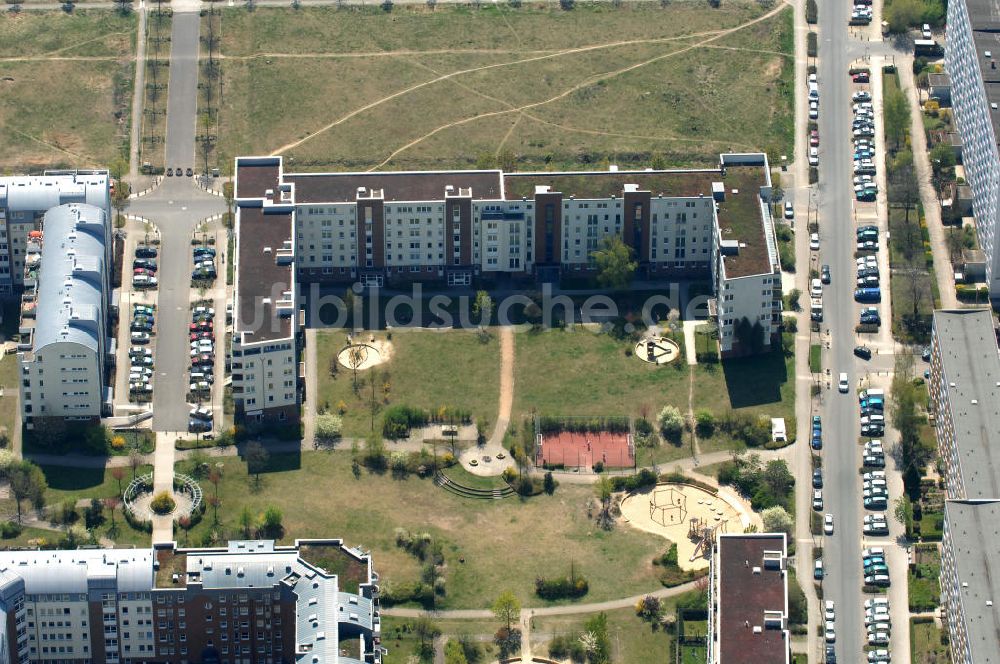 Luftbild Berlin - Wohngebiet Weiße Taube in Berlin Hohenschönhausen