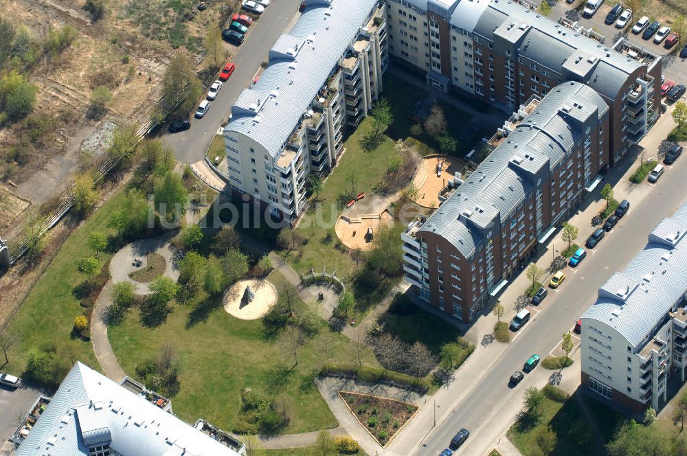 Luftaufnahme Berlin - Wohngebiet Weiße Taube in Berlin Hohenschönhausen