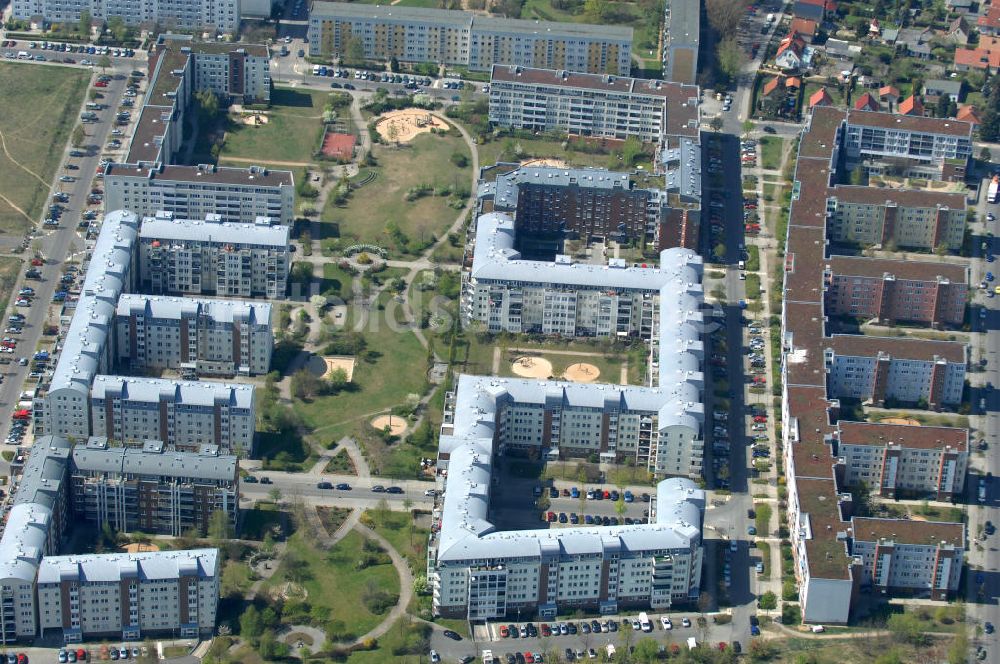 Berlin von oben - Wohngebiet Weiße Taube in Berlin Hohenschönhausen