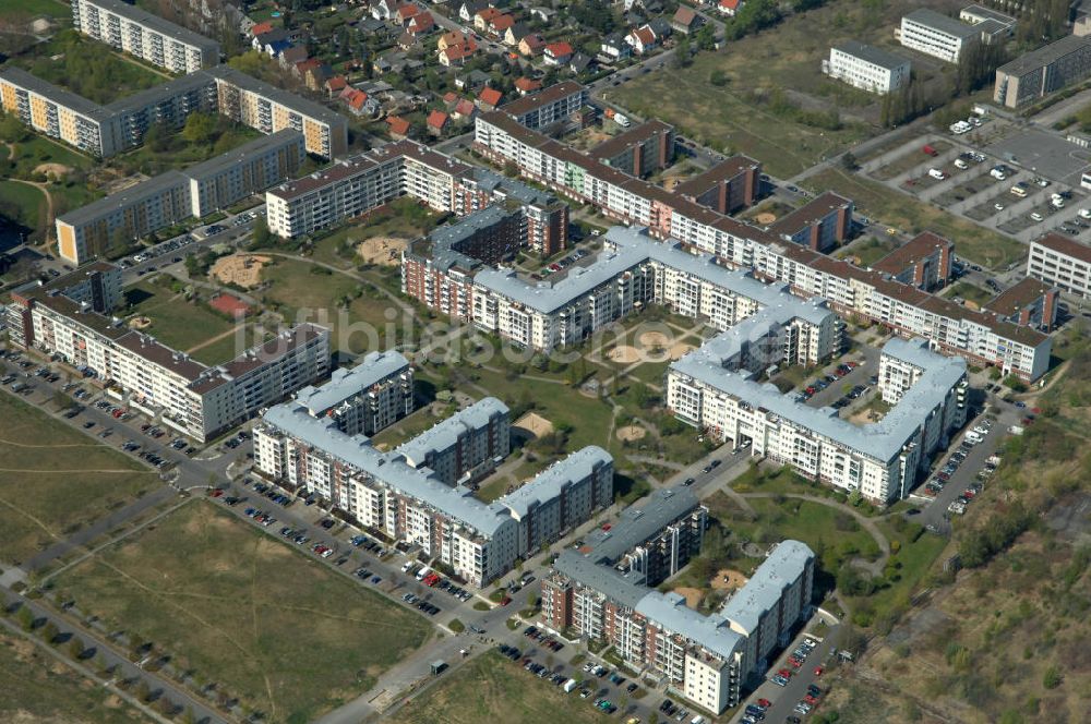 Luftbild Berlin - Wohngebiet Weiße Taube in Berlin Hohenschönhausen