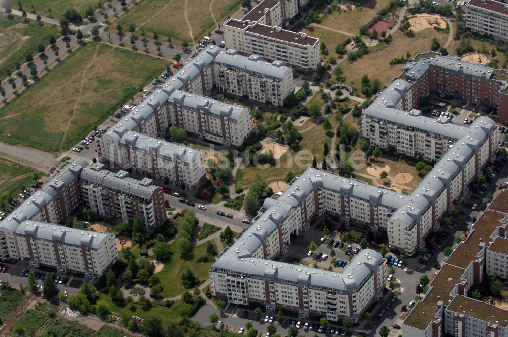 Luftbild Berlin - Wohngebiet Weiße Taube in Berlin Hohenschönhausen