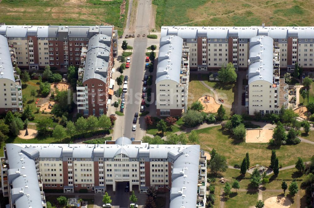 Luftaufnahme Berlin - Wohngebiet Weiße Taube in Berlin Hohenschönhausen