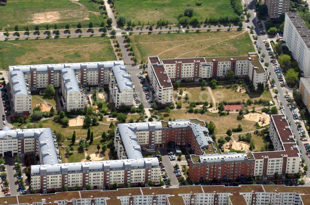 Luftaufnahme Berlin - Wohngebiet Weiße Taube in Berlin Hohenschönhausen