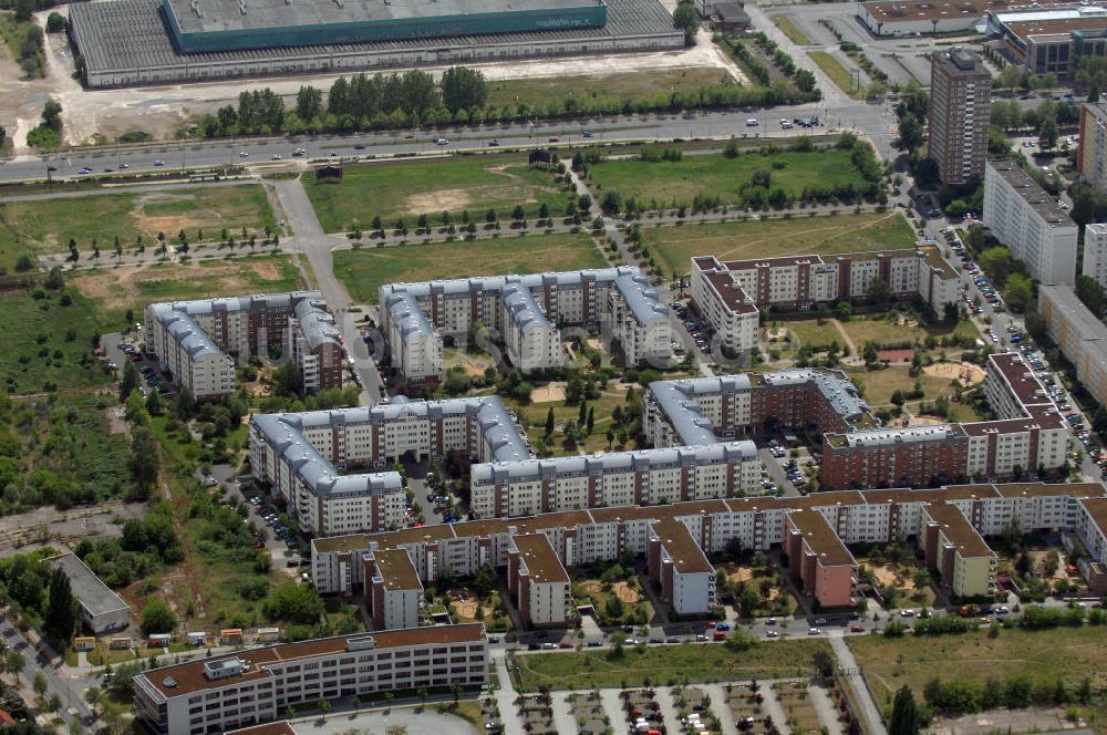 Berlin von oben - Wohngebiet Weiße Taube in Berlin Hohenschönhausen