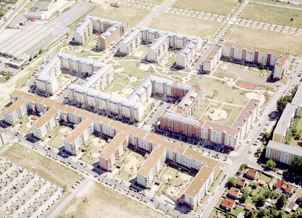 Berlin - Hohenschönhausen von oben - Wohngebiet Weiße Taube der Unternehmensgruppe Max Aicher Freilassing an der Schalkauer Straße in Berlin - Hohenschönhausen