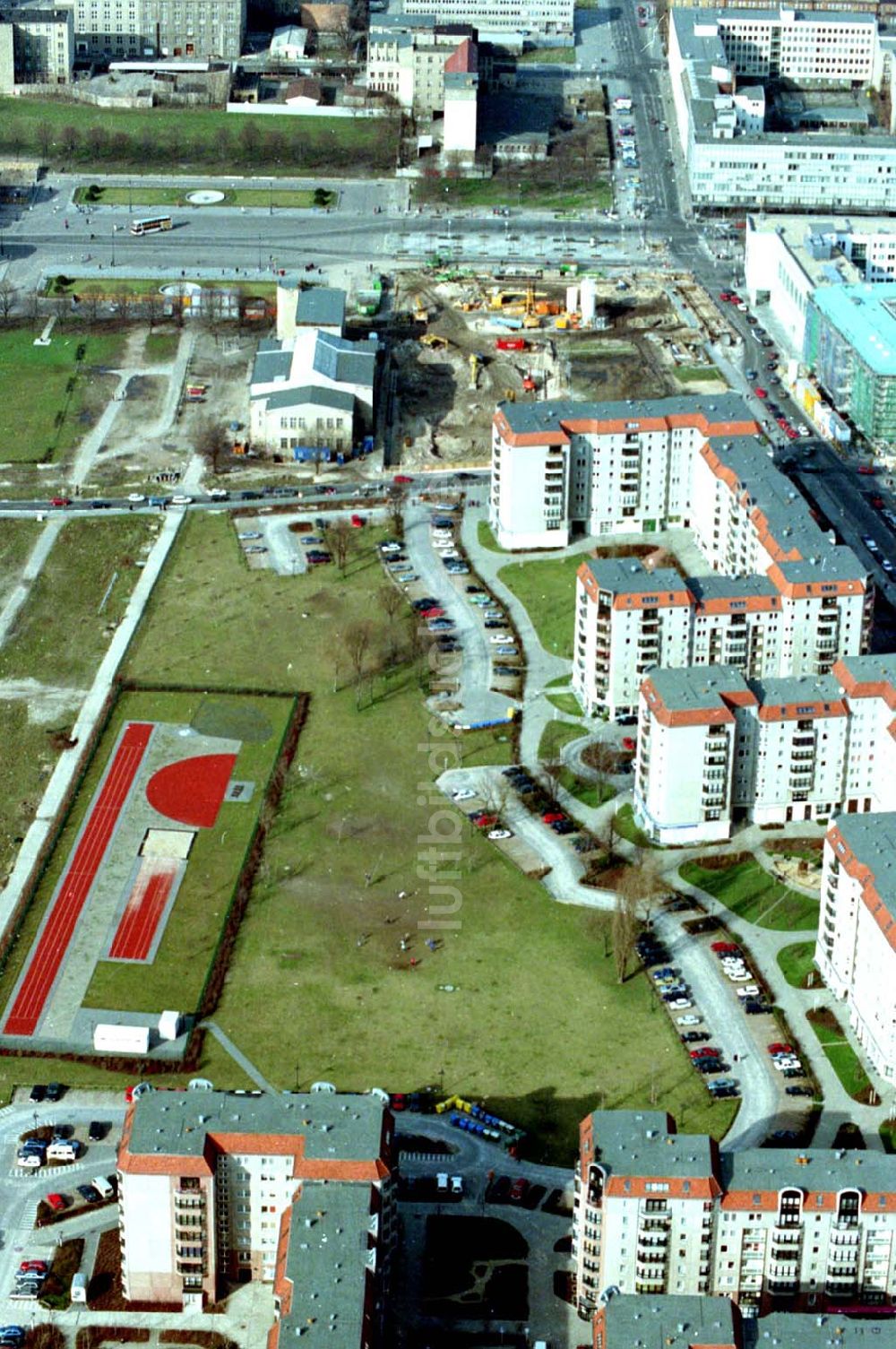 Luftaufnahme Berlin - 06.03.1995 Wohngebiet Wilhelmstrasse in Berlin-Mitte