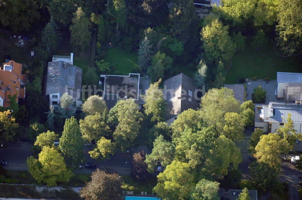 Berlin aus der Vogelperspektive: Wohngebiet an der Winklerstrasse / Trabener Strasse in Berlin-Grunewald am Dianasee