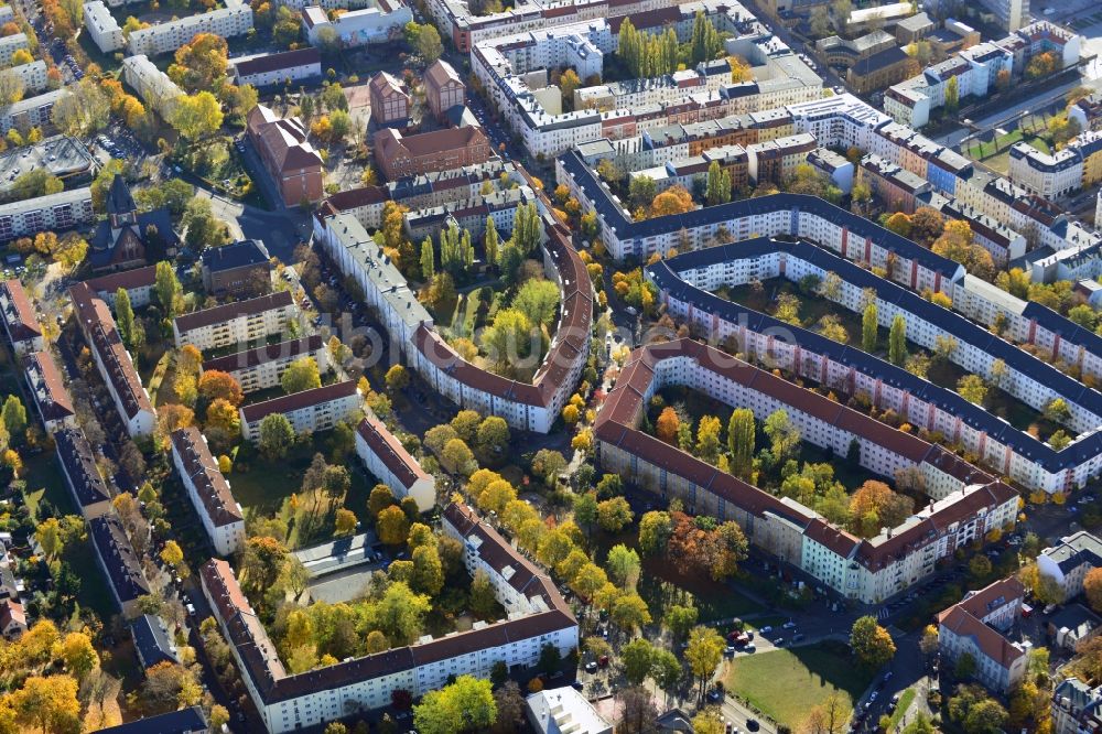 Berlin von oben - Wohngebiete an der Griechichen Alleee in Berlin Schöneweide