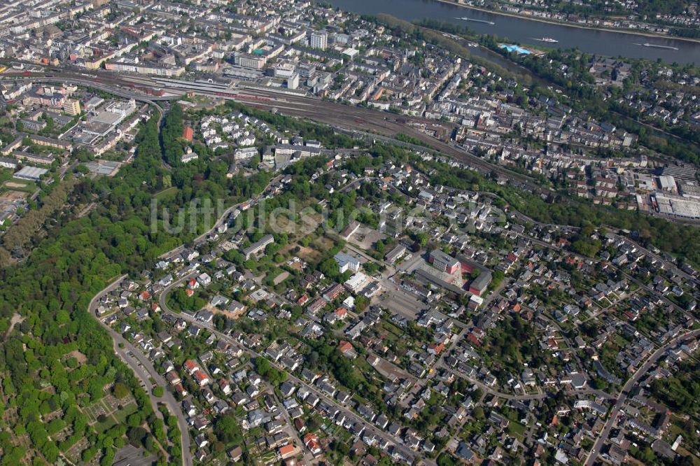 Koblenz OT Karthause aus der Vogelperspektive: Wohngebiete in Karthause, ein Ortsteil von Koblenz in Rheinland-Pfalz