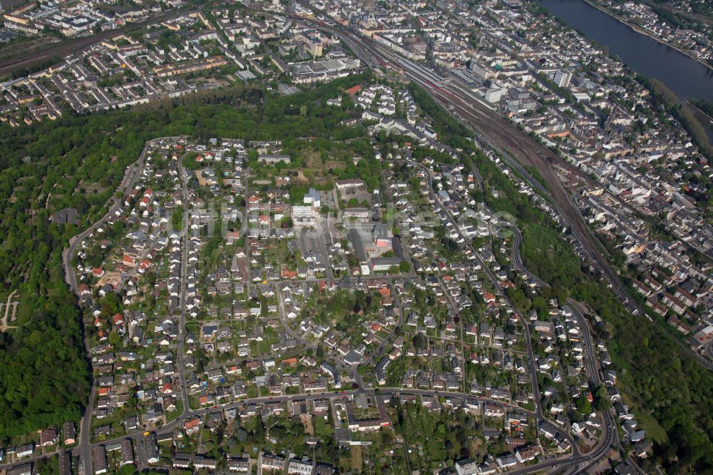 Luftbild Koblenz OT Karthause - Wohngebiete in Karthause, ein Ortsteil von Koblenz in Rheinland-Pfalz