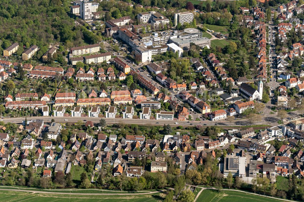 Luftbild Karlsruhe - Wohngebiete und Klinikgelände des Krankenhauses Ev. Diakonissenanstalt Karlsruhe-Rüppurr im Ortsteil Rüppurr in Karlsruhe im Bundesland Baden-Württemberg, Deutschland