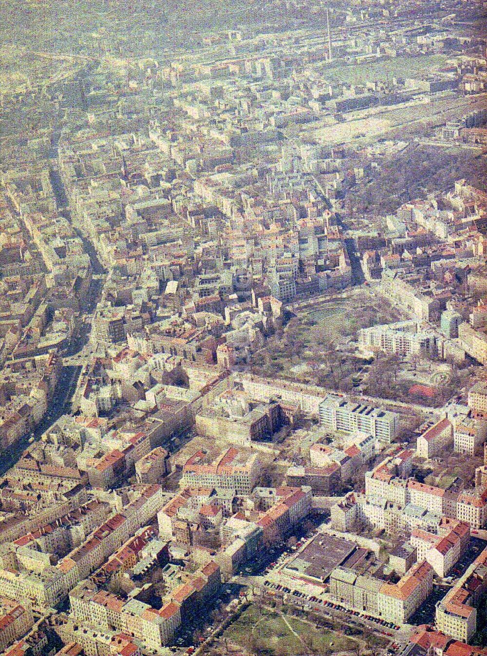 Luftbild Berlin - Prenzlauer - Berg - Wohngebiete an der Lottumstraße in Berlin - Prenzlauer - Berg.