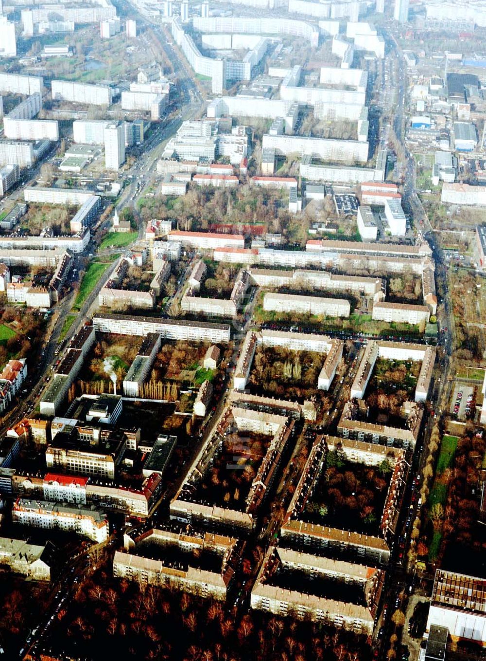 Berlin - Lichtenberg von oben - Wohngebiete an der Mööendorfstraße / Ruschestraße in Berlin - Lichtenberg.