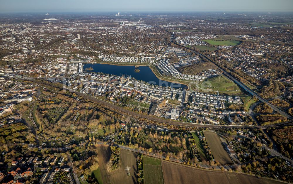 Dortmund von oben - Wohngebiete am Phoenix See in Dortmund im Bundesland Nordrhein-Westfalen