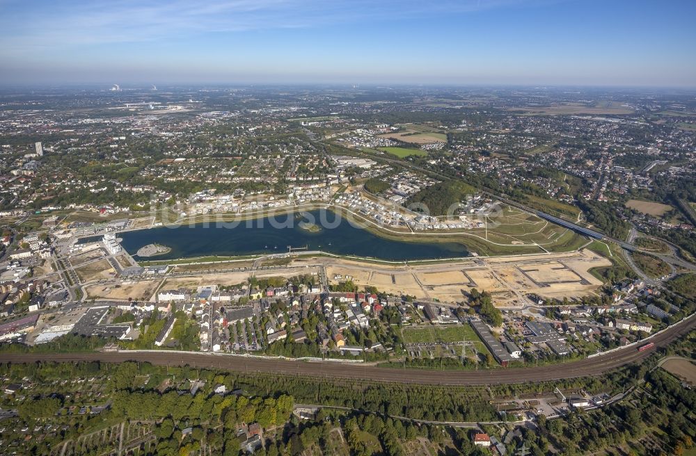 Dortmund aus der Vogelperspektive: Wohngebiete am Ufer des Phoenix-See in Dortmund im Bundesland Nordrhein-Westfalen NRW