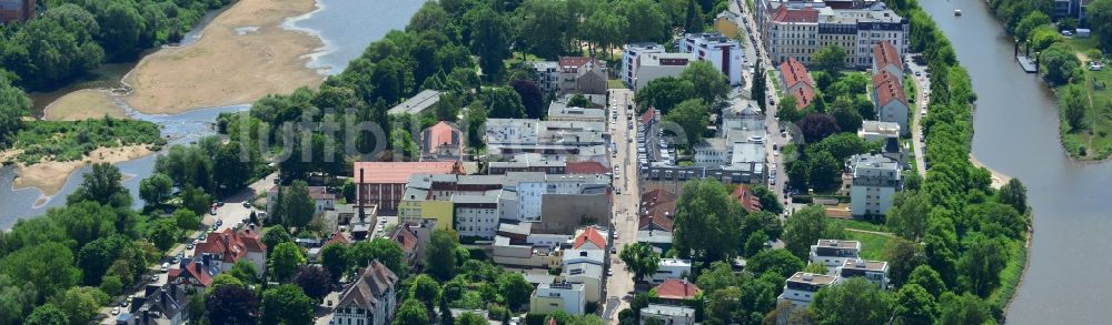 Luftbild Magdeburg - Wohngebiete auf der Werder - Insel am Ufer der Elbe und der Alten Elbe in Magdeburg im Bundesland Sachsen-Anhalt