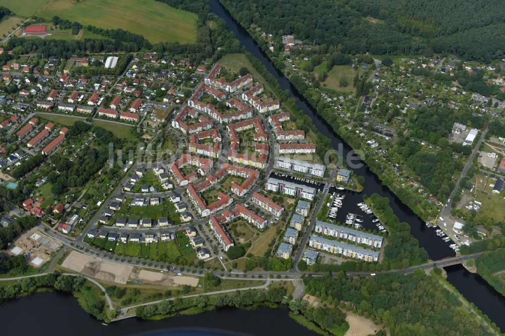 Luftaufnahme Hennigsdorf - Wohngebiets- Siedlung Ahornring - Lindenring in Hennigsdorf im Bundesland Brandenburg