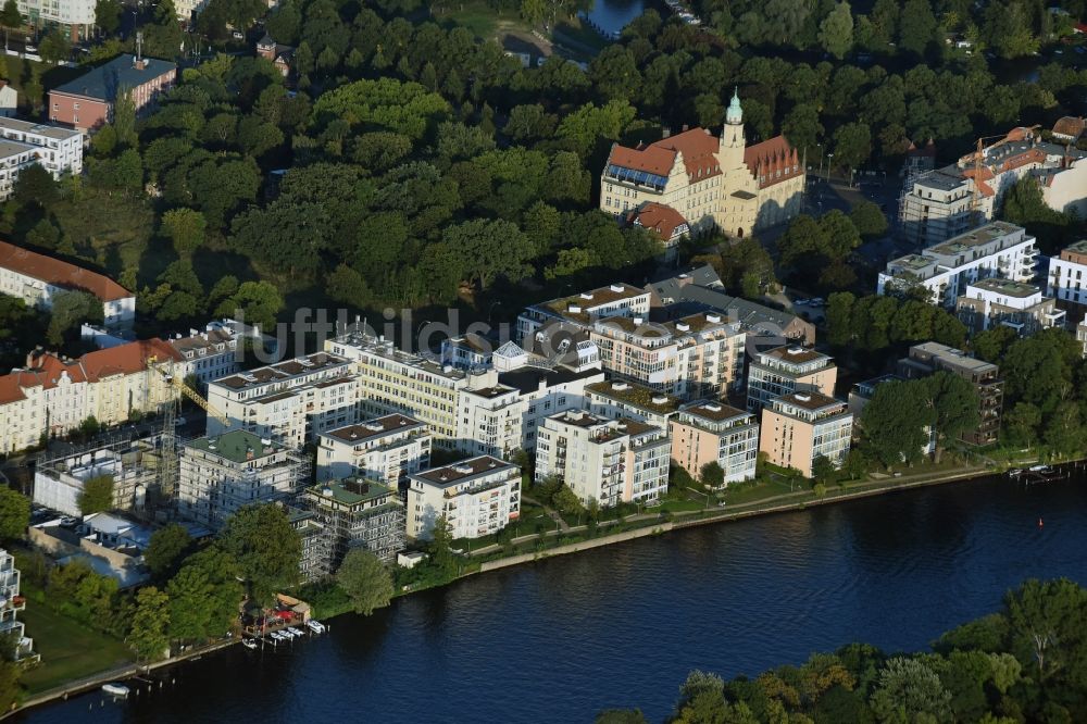 Berlin von oben - Wohngebiets- Siedlung in Berlin