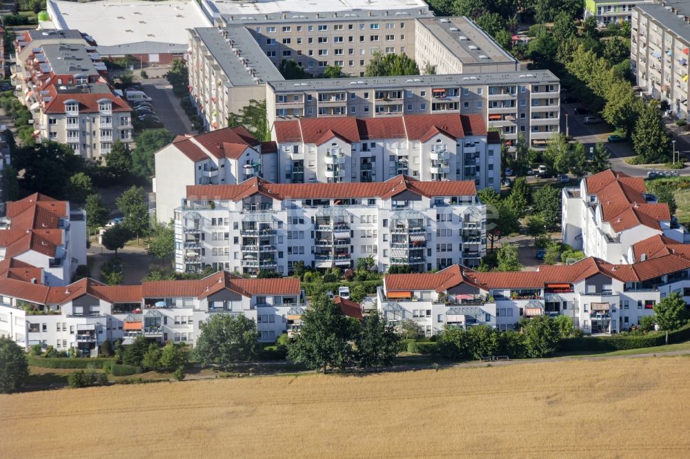 Bernau aus der Vogelperspektive: Wohngebiets- Siedlung in Bernau Süd im Bundesland Brandenburg