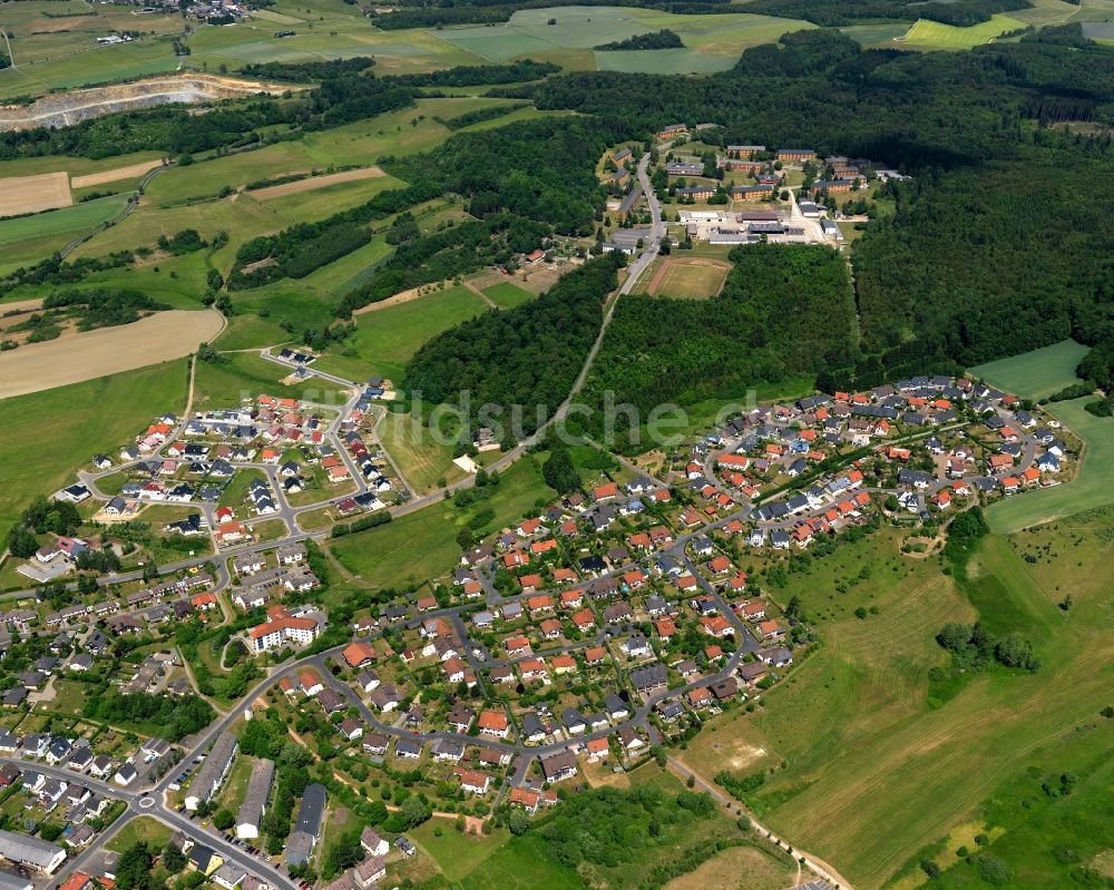 Luftaufnahme Birkenfeld - Wohngebiets- Siedlung in Birkenfeld im Bundesland Rheinland-Pfalz