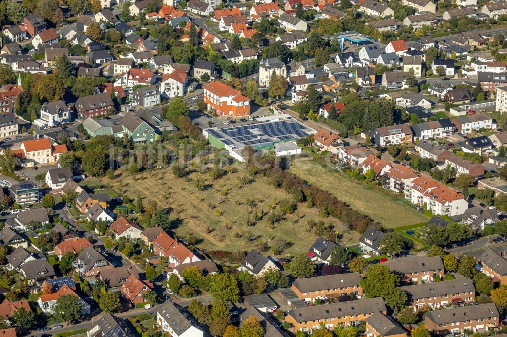 Luftbild Unna - Wohngebiets- Siedlung entlang der Heinrich-Heine-Straße - Friedensstraße in Unna im Bundesland Nordrhein-Westfalen, Deutschland