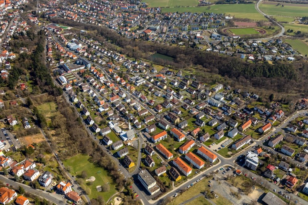 Luftbild Bad Wildungen - Wohngebiets- Siedlung entlang der Stresemannstraße in Bad Wildungen im Bundesland Hessen, Deutschland