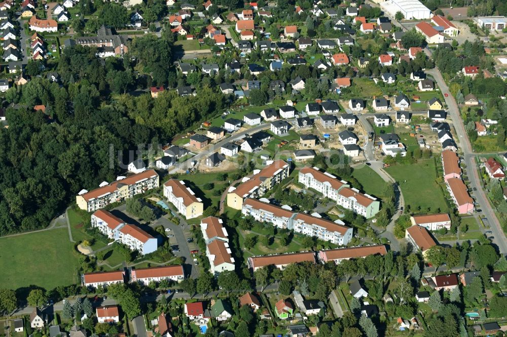 Luftbild Fredersdorf-Vogelsdorf - Wohngebiets- Siedlung entlang der Tieckstraße in Fredersdorf-Vogelsdorf im Bundesland Brandenburg