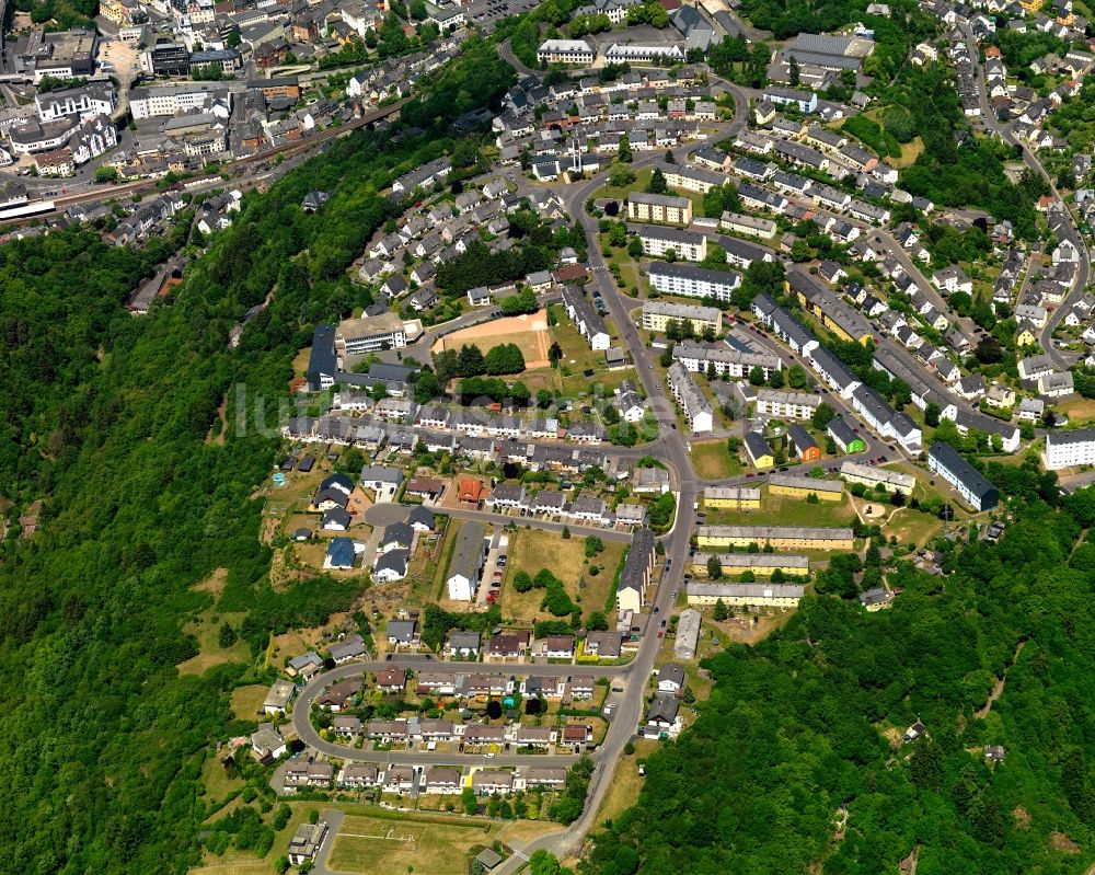 Luftaufnahme Idar-Oberstein - Wohngebiets- Siedlung in Idar-Oberstein im Bundesland Rheinland-Pfalz