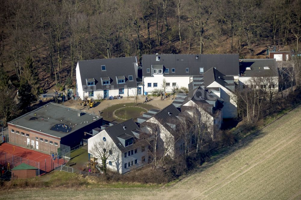 Oberhausen aus der Vogelperspektive: Wohngebiets- Siedlung Kinderdorf der Friedensdorf e.V. in Oberhausen im Bundesland Nordrhein-Westfalen