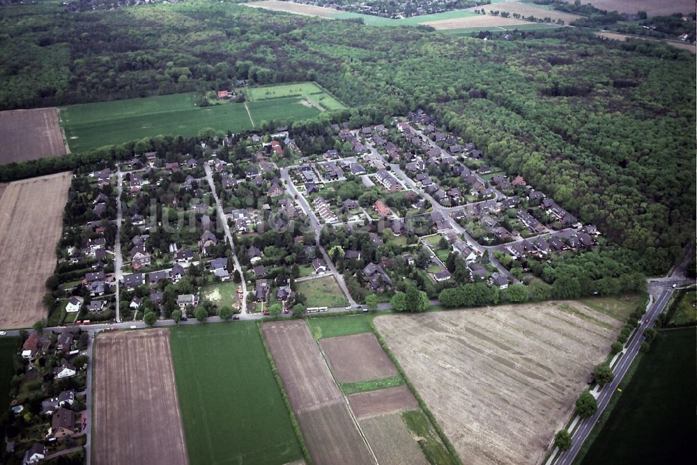 Krefeld aus der Vogelperspektive: Wohngebiets- Siedlung in Krefeld im Bundesland Nordrhein-Westfalen