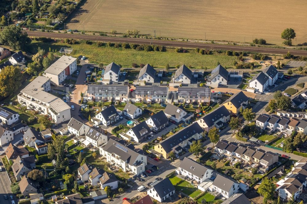 Luftaufnahme Massen - Wohngebiets- Siedlung in Massen im Bundesland Nordrhein-Westfalen, Deutschland